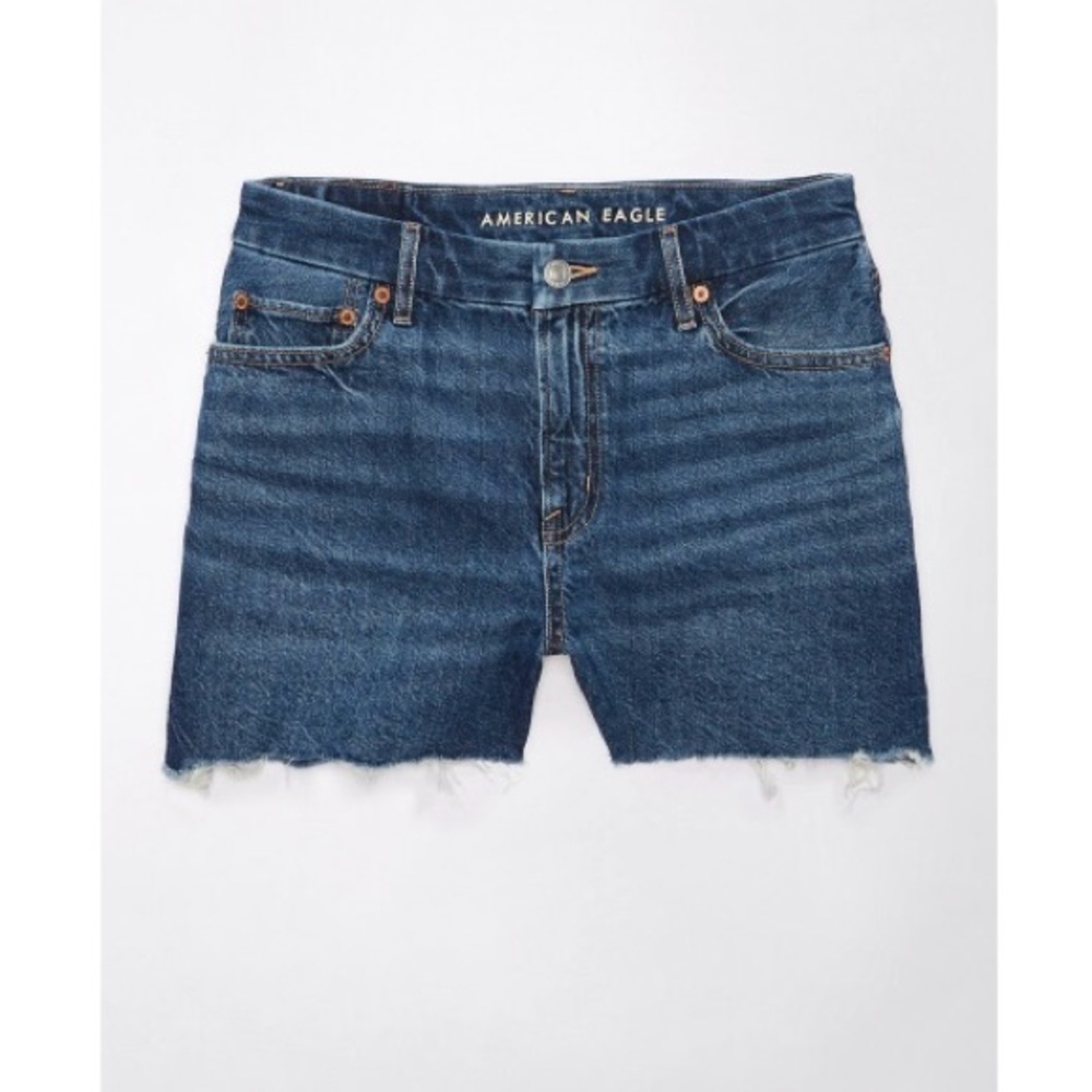 AE Strigid Curvy Super High-Waisted
Relaxed Ripped Short